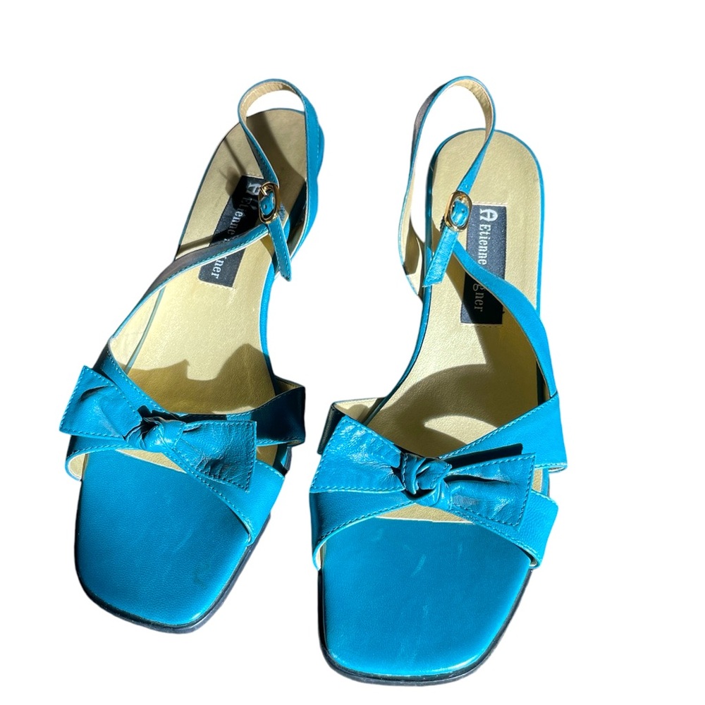 Etienne Aigner leather Tomorrow blue sandals 8.5
